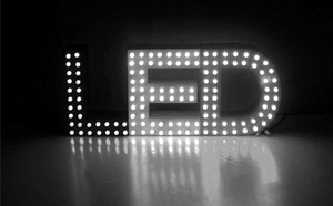 LED產(chǎn)業(yè)經(jīng)營難，罪魁禍?zhǔn)资钦l？.jpg